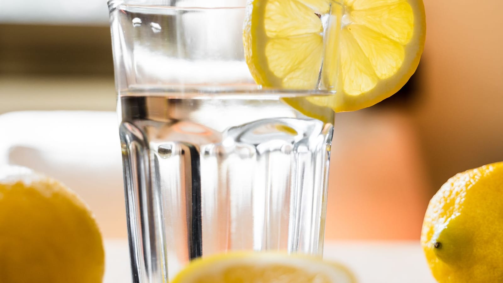 Limonlu Suyun Faydaları görseli
